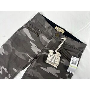 NWT DEMOCRACY SIZE 4 AB TECHNOLOGY ANKLE SKIMMER GREEN CAMO MOTO STYLE JEANS